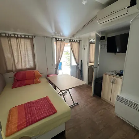 Mobilna Kucica Sveti Antun Apartman *